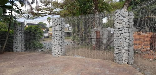 architectural-gabion-feature-fence