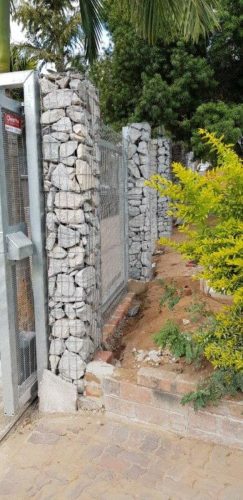 architectural-gabions-as-fence-columns