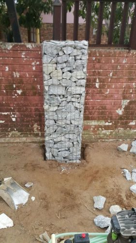 gabion-wrapped-columns-and-pillars