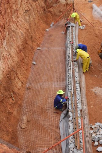 geogrid-reinforced-gabion-wall-system