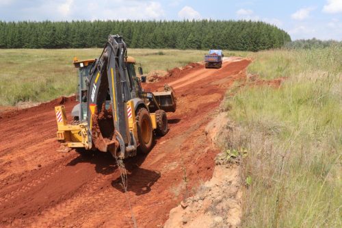 dam-wall-repair-with-imported-fill