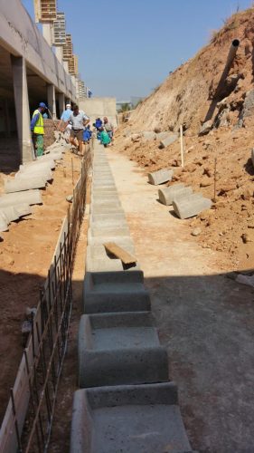 embankment-reinforcement-with-concrete-blocks