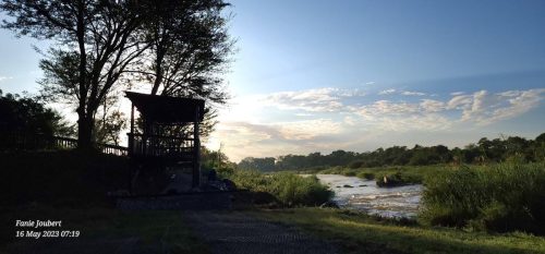 pole-structure-lookout-kruger-national-park