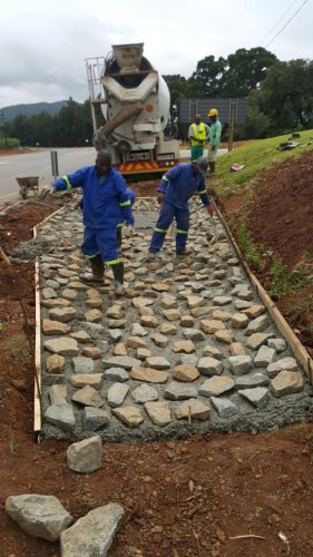 labour-intensive-stone-pitching